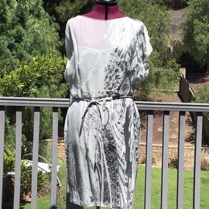 Kay Unger - Size 14 Metallic Silver and Grey Dress